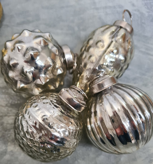 Kleine kerstballen set van 4 - oud zilver